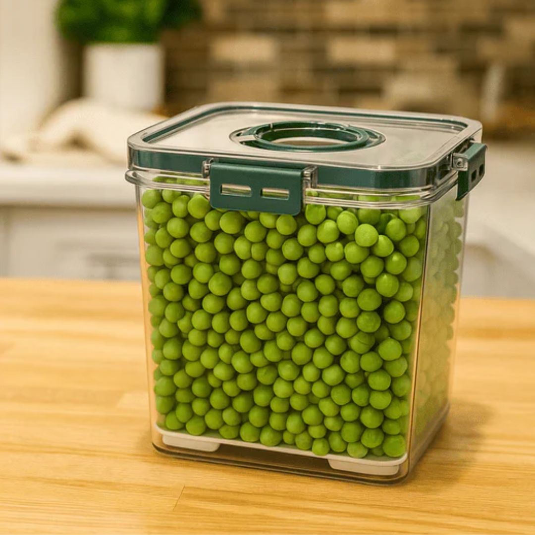 Airtight Transparent Plastic Container – 2500ML Food Storage Box for Kitchen & Fridge (Pack of 1)