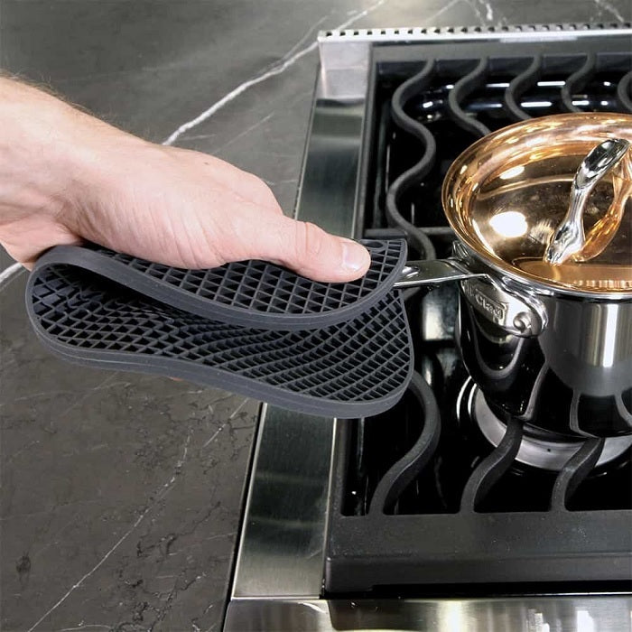 Silicone Heat Resistant Mat – Round Trivet Pad for Hot Pots & Pans (Random Color-Pack of 1)