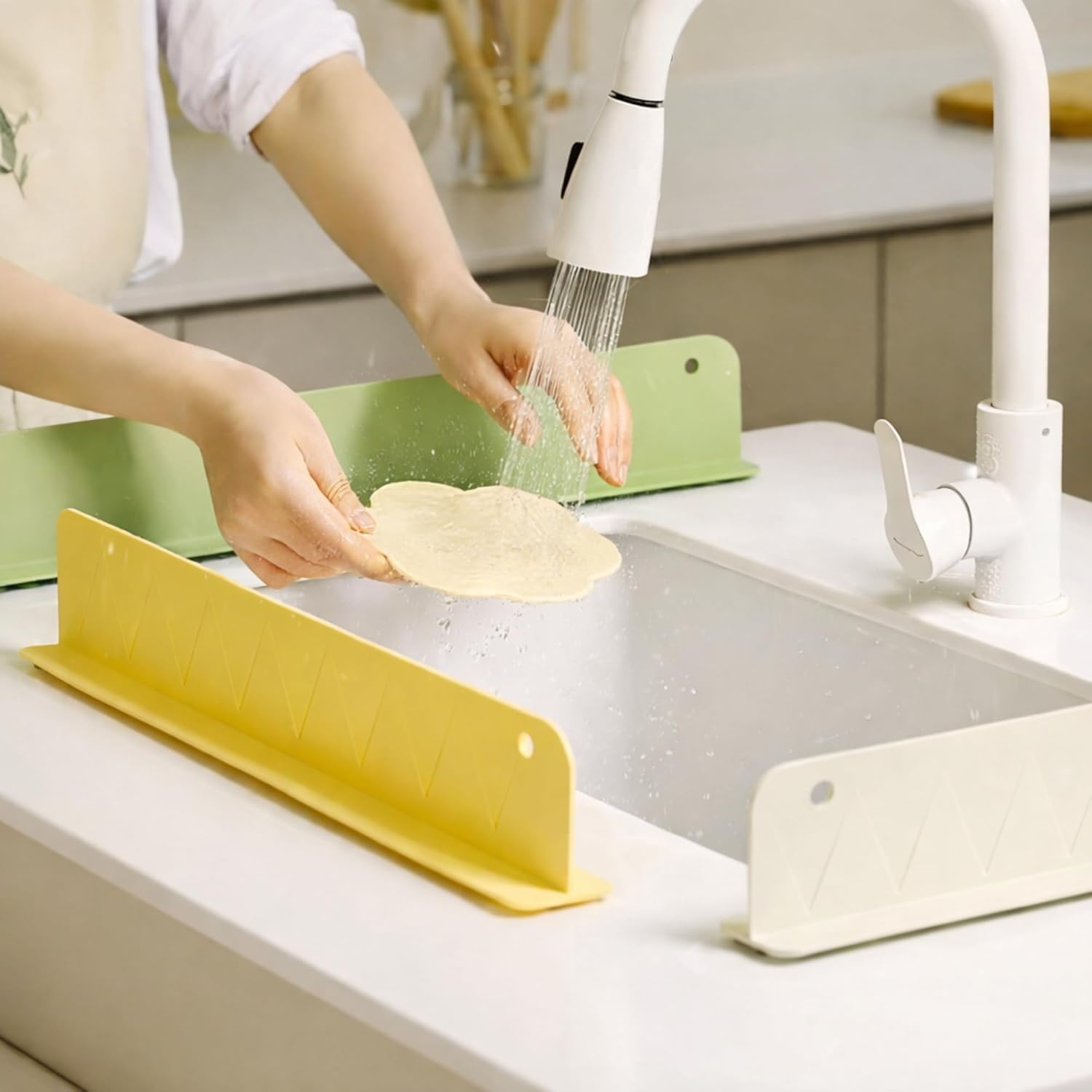 2 Pcs 48 cm Kitchen Sink Splash Guard | Silicone Water Splash Protector for Sink | Anti-Splash Faucet Guard | Flexible & Washable Sink Water Barrier | Clean Countertop Tool
