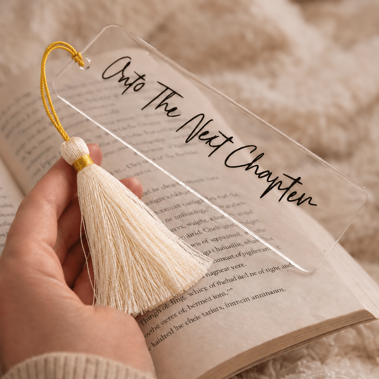 Personalized Clear Acrylic Bookmark with Custom Text & Tassel – Elegant Transparent Book Marker Gift for Readers
