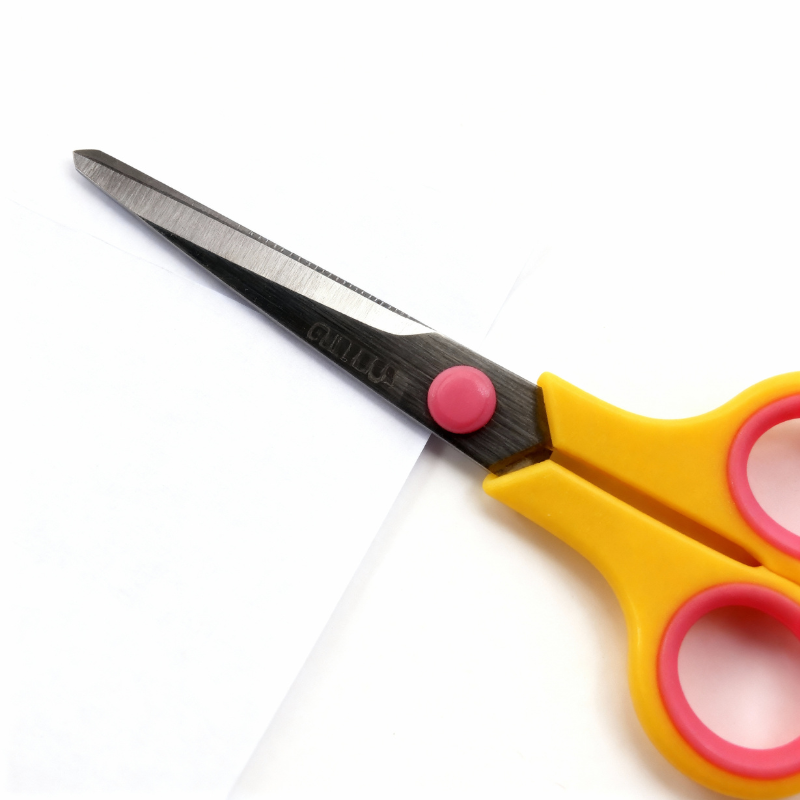 Gorilla GS-16 5.5" Scissors – Sharp Stainless Steel Blades with Comfort Grip Handle