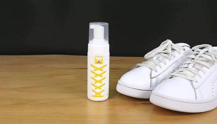 Foam Shoe Cleaner, Quick Shoe Cleaner, White Shoes Cleaner, Sneaker Cleaner, Sports Shoes Cleaner, No Water Required, Removes Tough Stain