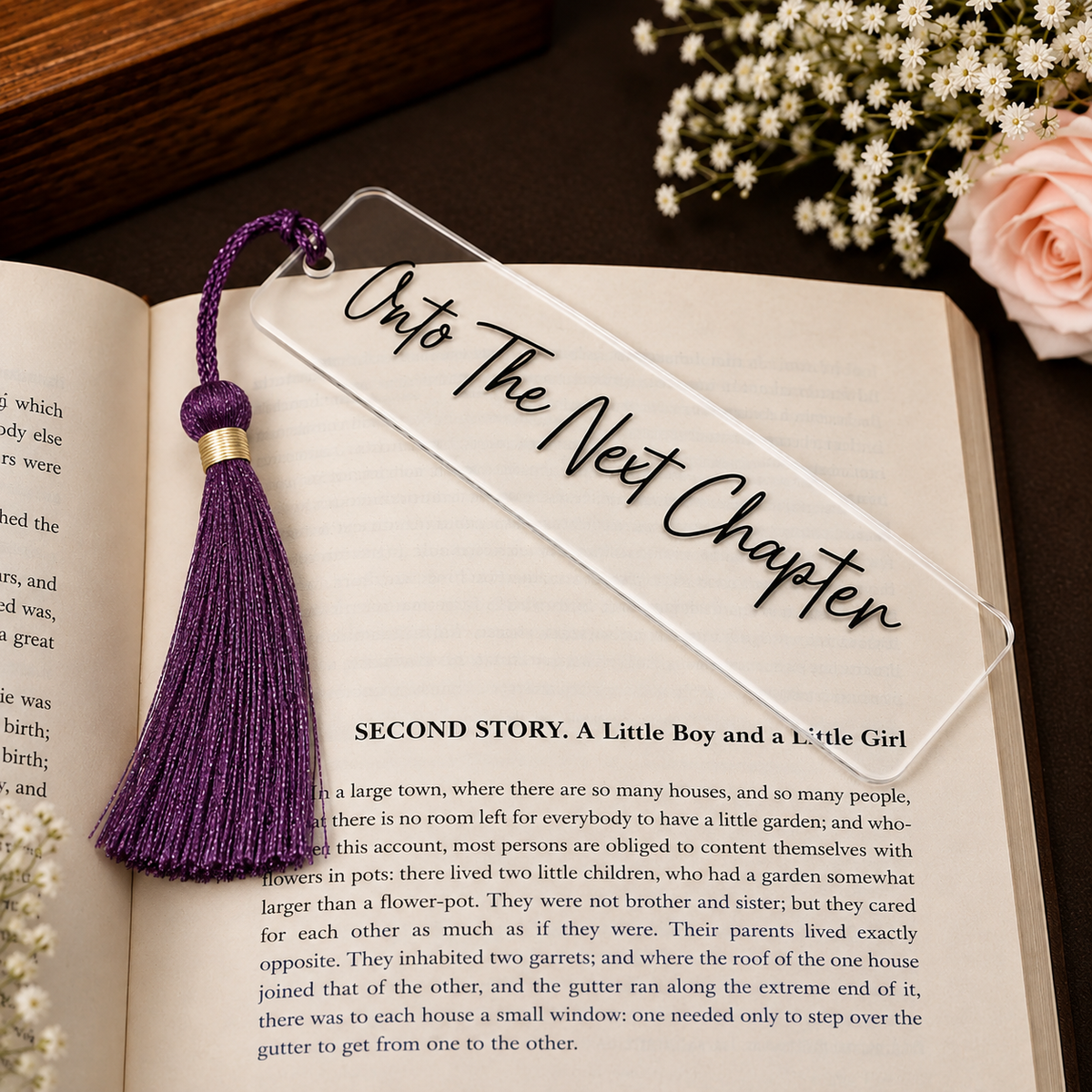 Personalized Clear Acrylic Bookmark with Custom Text & Tassel – Elegant Transparent Book Marker Gift for Readers (Random Tassel Color)