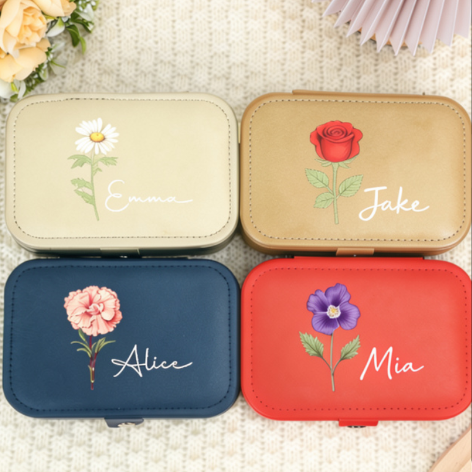 Personalized Birth Flower Jewelry Box – Custom Travel Jewelry Organizer for Mom, Bridesmaid & Birthday Gift for Her (Random Box)