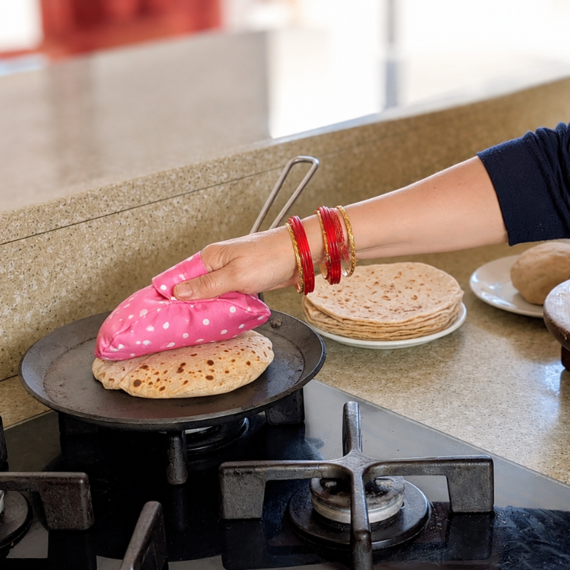 Polka Dot Print Cotton Press Roti Cover | Reusable Chapati Warmer for Roti, Naan & Paratha (Pack of 1)