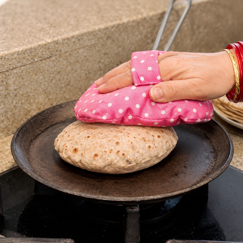 Polka Dot Print Cotton Press Roti Cover | Reusable Chapati Warmer for Roti, Naan & Paratha (Pack of 1)