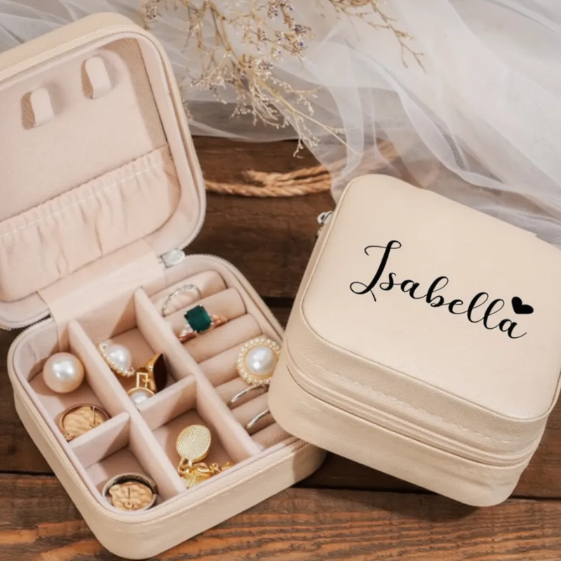 Customized Jewelry Box with Custom Name & Heart – Elegant White Zipper Jewelry Organizer