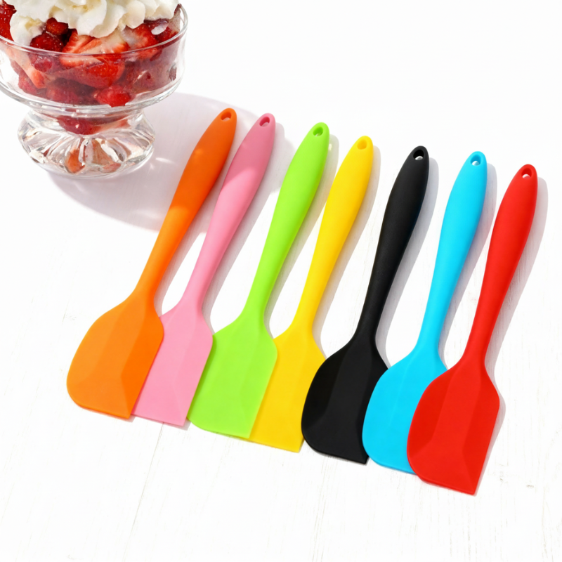 Mini Silicone Spatula – Non-Stick Heat-Proof Scraper for Home Kitchen Use (Random color-Pack of 1)