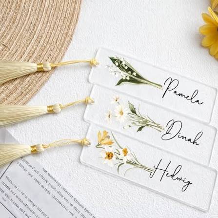 Personalized Acrylic Bookmark with Name & Birth Month Flower – Custom Book Page Holder with Tassel | Gift for Book Lovers & Women
