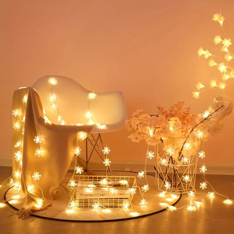 20 LED Snowflake String Lights – Warm White Christmas Decorative Fairy Lights (Battery Operated, Without Battery)