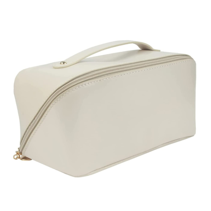 Large Capacity Travel Cosmetic Bag – Waterproof Leather Makeup Organizer with Multiple Compartments (Pack of 1)