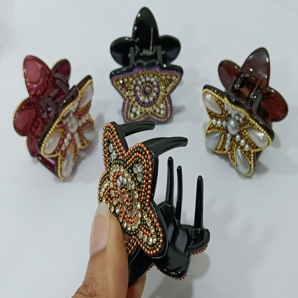 Embroidery Star Shaped Hair Clutch (Random Design & Colors) - 1 Pc