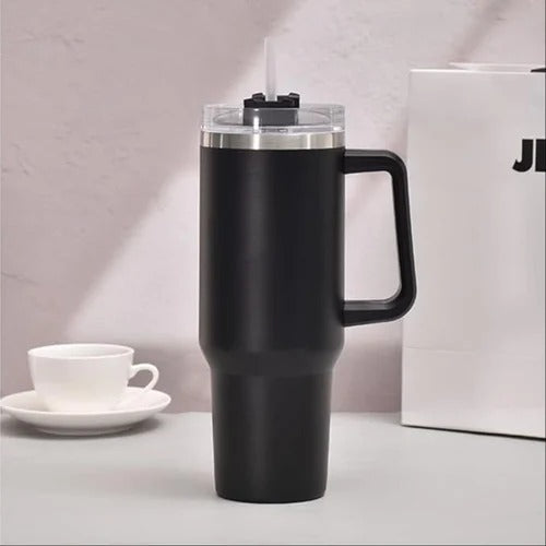 1200 ml Tumbler, Stainless Steel Vacuum Insulated Tumbler with Lid and Straw for Water, Iced Tea or Coffee, Smoothie and More, Cream