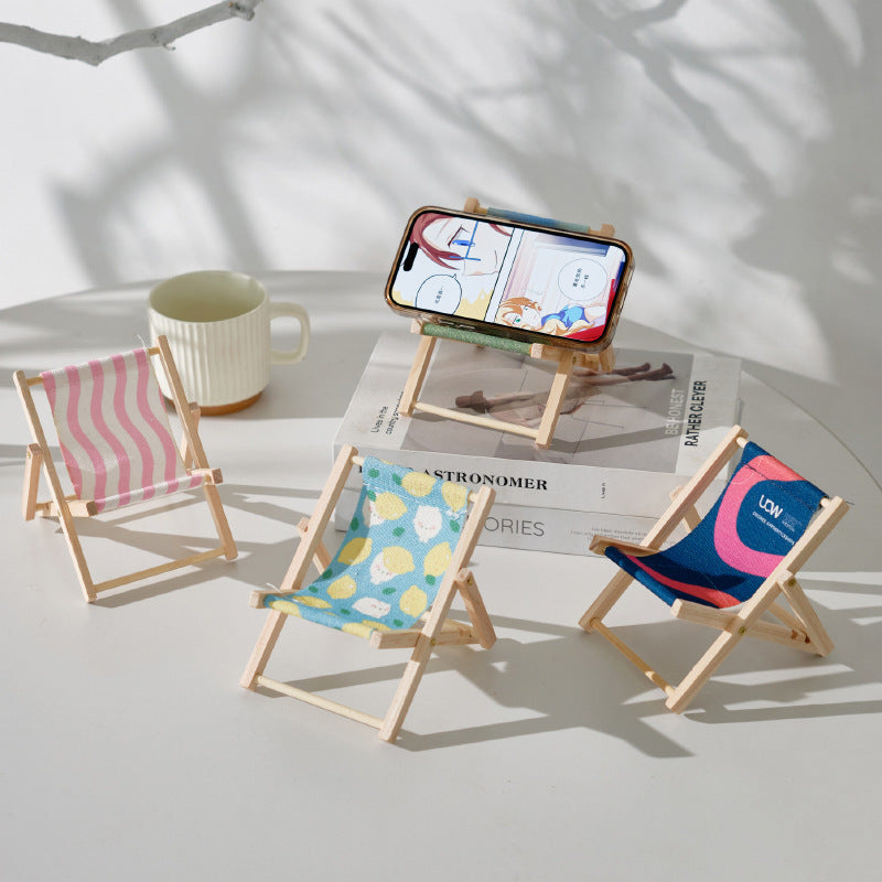 1 pc Cute Foldable Beach Chair Phone Stand, Mini Wooden Desktop Decoration and Photo Prop  (Random Color)