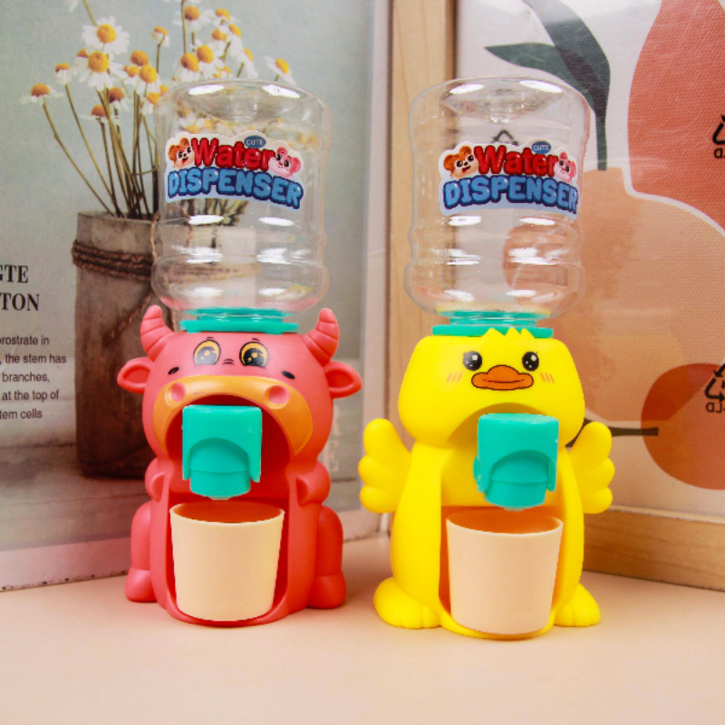 Animal Water Dispenser Toy – Fun & Interactive Water Bottle for Kids (Random Design)