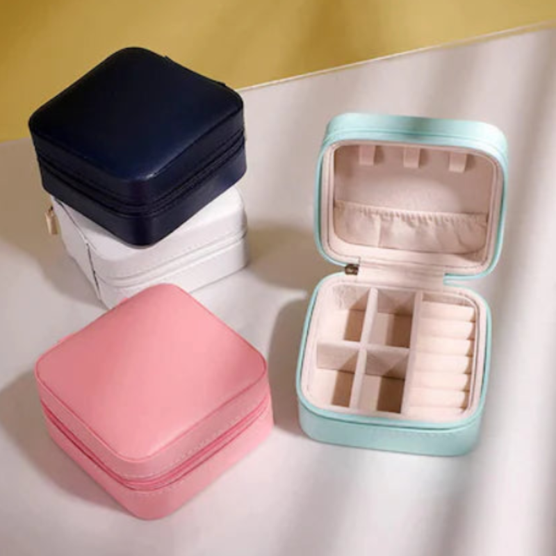 Mini Jewelry Storage Box – Travel-Friendly Organizer for Rings, Earrings & Small Accessories (Random color-Pack of 1)