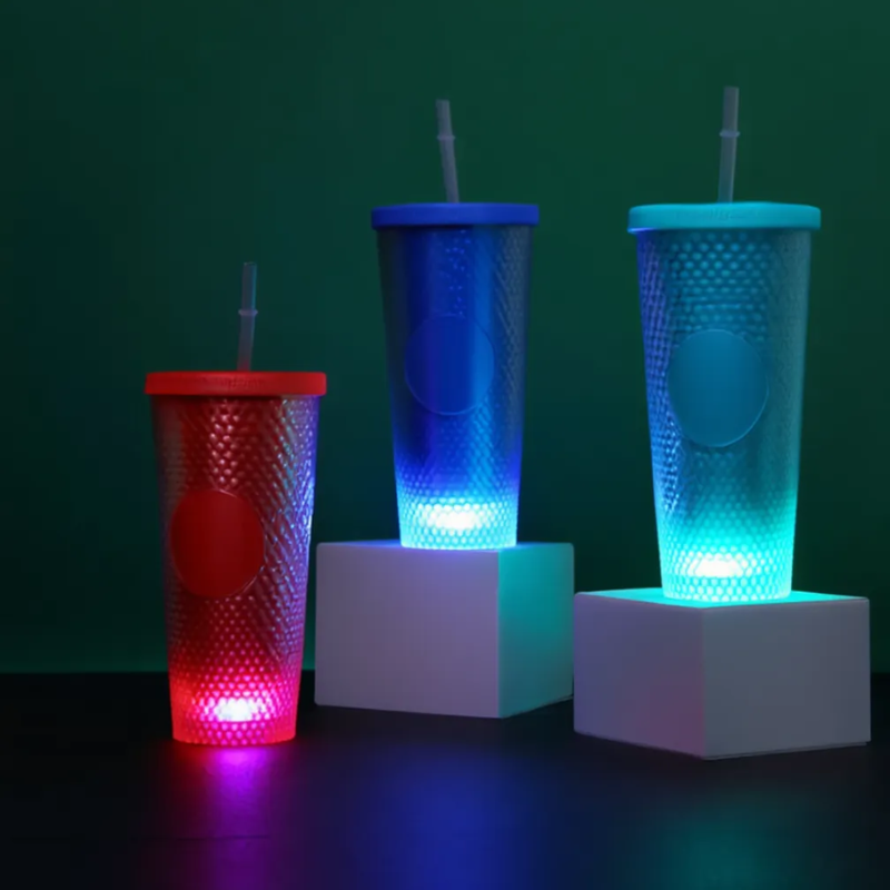 Diamond Cup Double-Layer Plastic Straw Cup with LED Light – 700 ml, Fun & Colorful Drinkware (Random Color- Pack of 1)