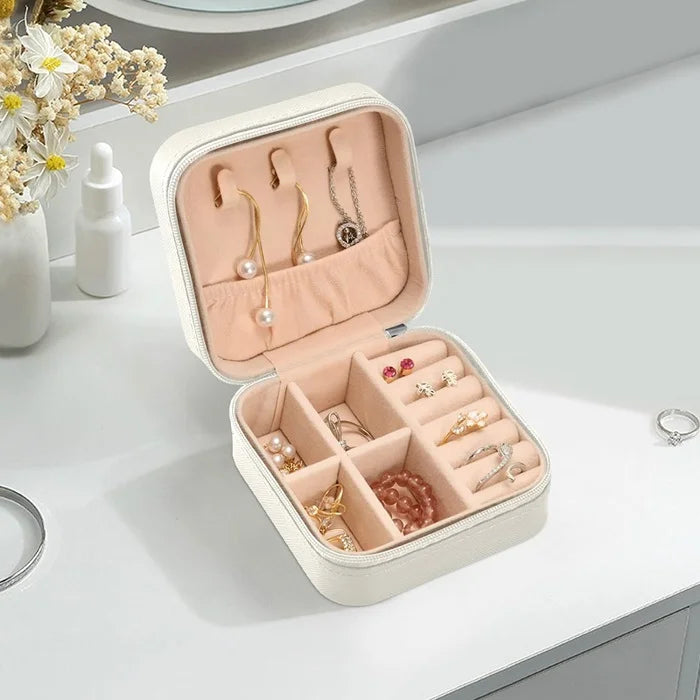 Portable Mini Travel Jewelry Box, Travel Mini Storage Organizer Portable Display Storage Box For Rings Earrings Necklaces