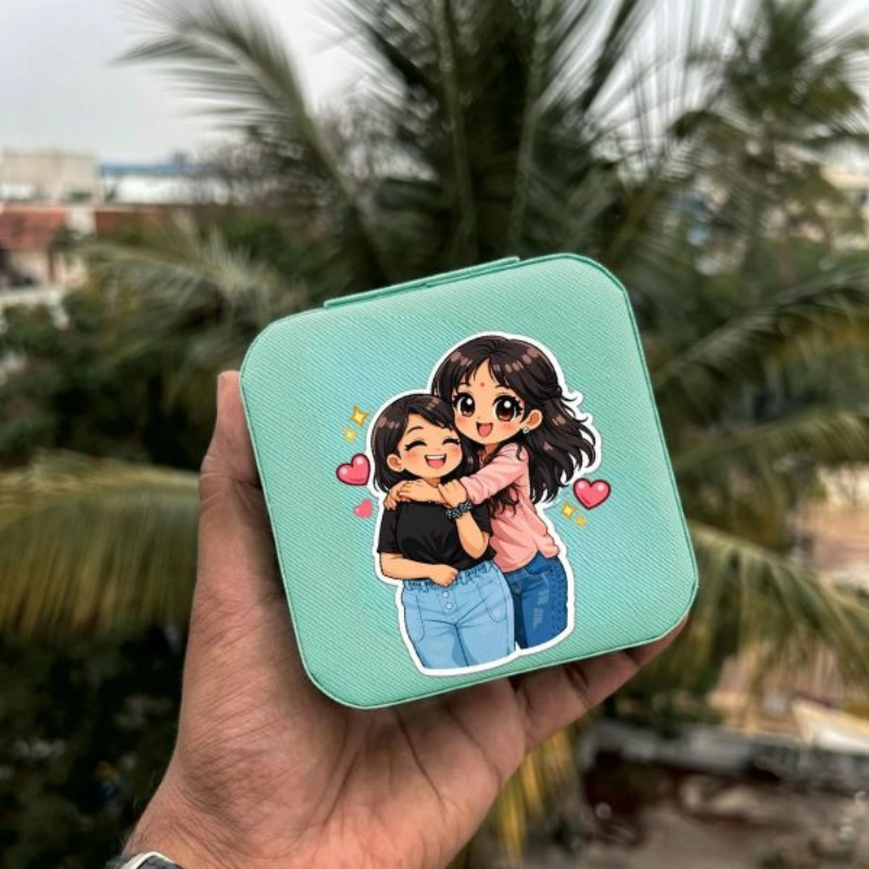 Personalized Chibi-Style Illustration Jewelry Organizer – Custom Travel Jewelry Box Case | Cute Anime Gift for Girls & Women