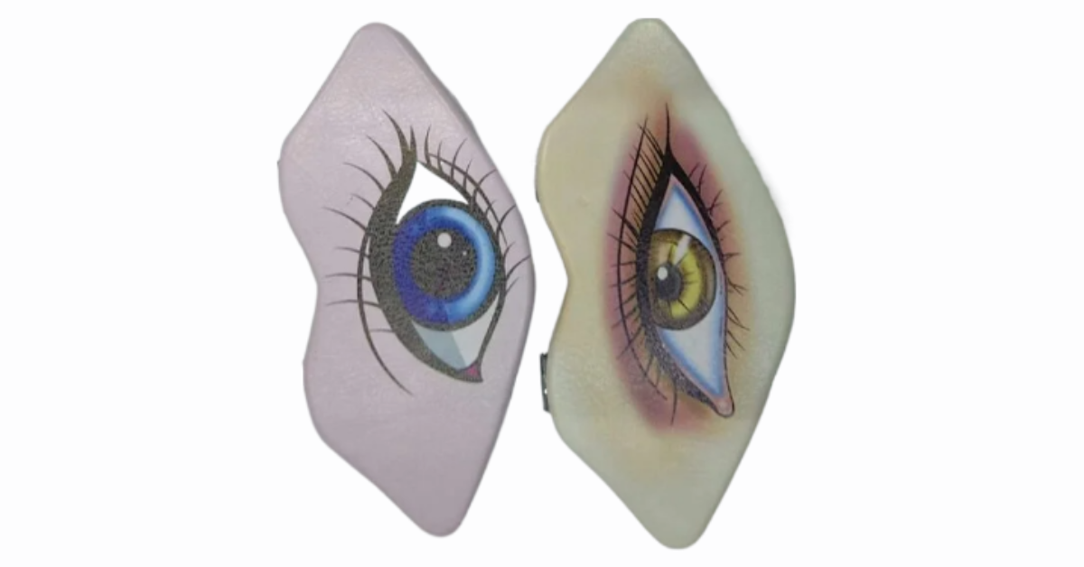 Lip Shaped Eye Print Mirror