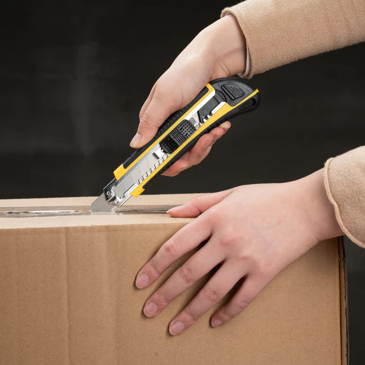 Heavy-Duty Retractable Utility Knife – Snap-Off Blade Cutter