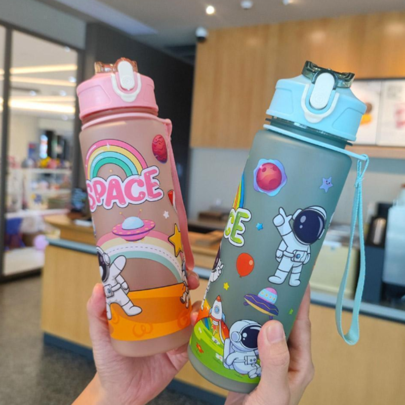 Kids Space-Themed Water Bottle – Astronaut Cartoon Design, Leak-Proof BPA-Free Sipper with Straw & Strap (Random color - Pack of 1)