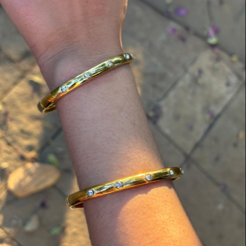 Anti-Tarnish Diamond Studded Kada – Elegant Adjustable Bracelet for Women & Girls (Pack of 1 Pc)