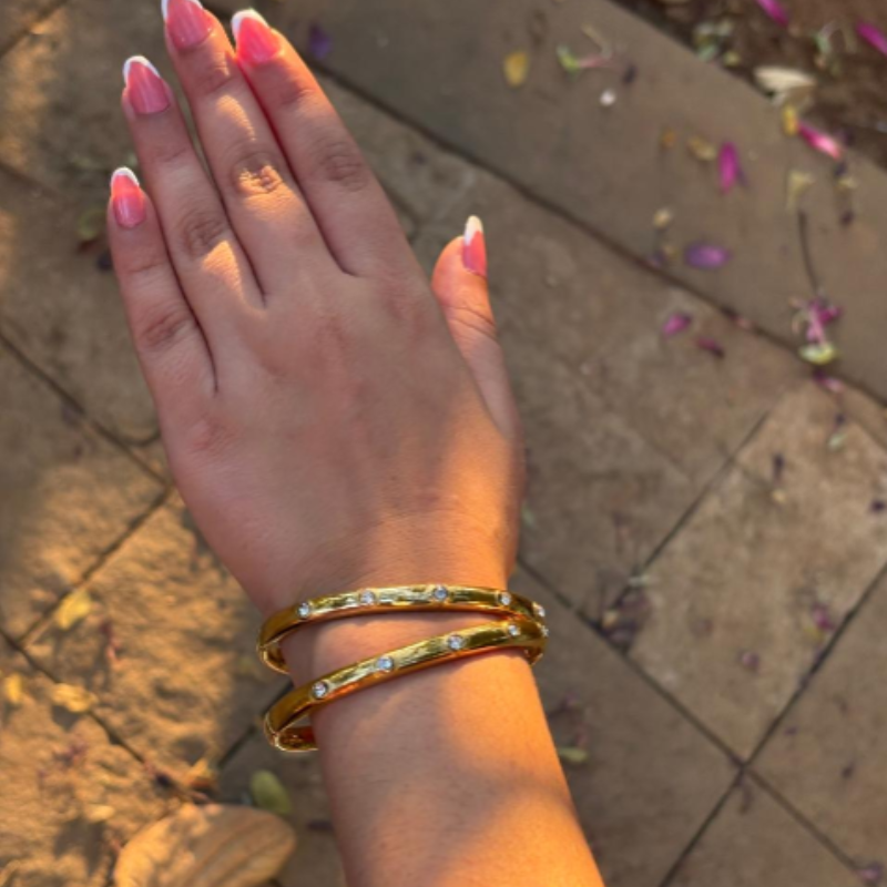 Anti-Tarnish Diamond Studded Kada – Elegant Adjustable Bracelet for Women & Girls (Pack of 1 Pc)