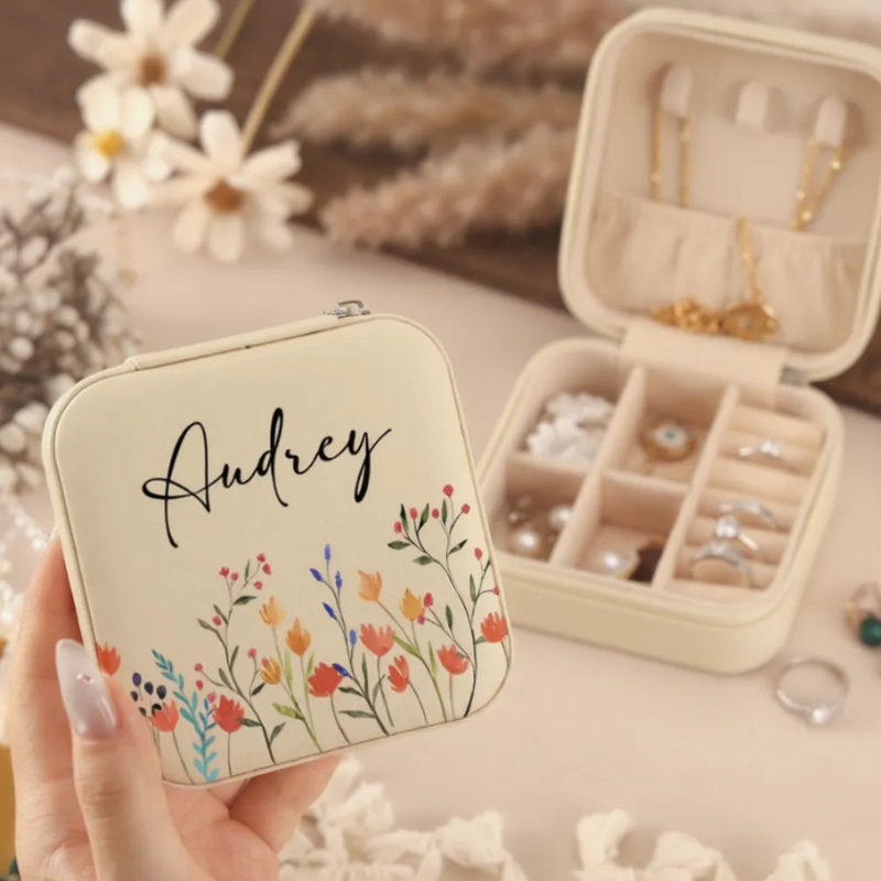 Customized Name & Flower Design Jewelry Box – Travel Jewelry Organizer for Bridesmaids & Gifts for Her
