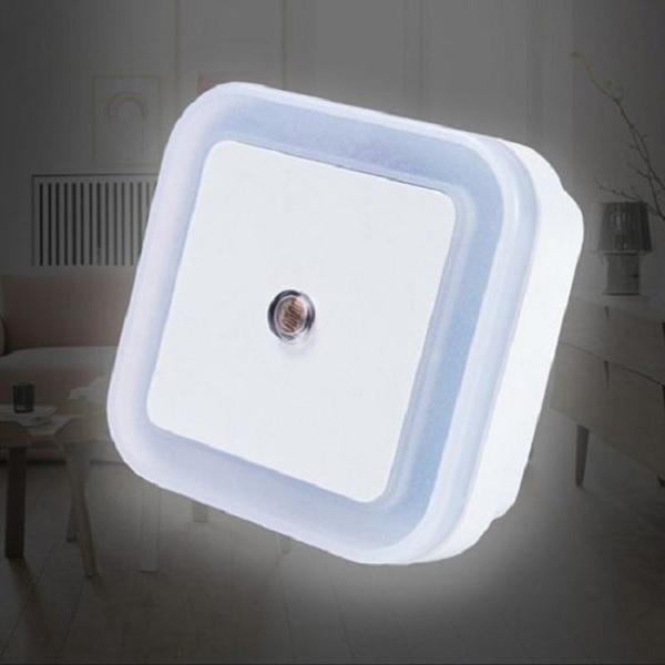 Plug-In LED Night Light with Sensor – Automatic On/Off, Energy-Efficient Soft Light for Bedroom, Hallway, Bathroom & Kids Room