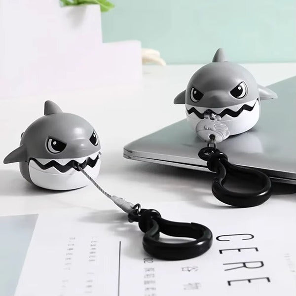 Shark Shape Keychain, Cartoon Shark Keychain Pull String for Hanging Bags, Suitcase, Schoolbags etc. Cute Hanging Keychain for Kids