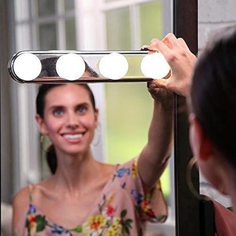 Battery Powered Makeup Light Studio Glow Make Up Light Super Bright 4 LED Bulbs