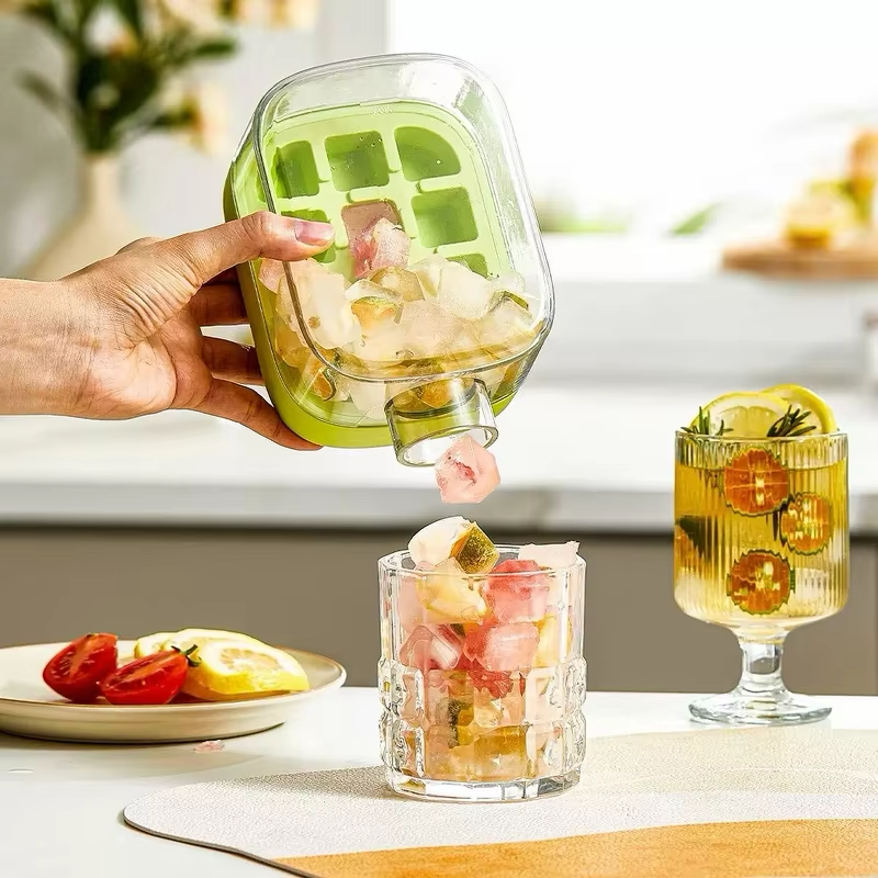 Ice Cube Bottle, My Crush Cup Ice, Cool Summer Ice Bottle Cup, 2 in 1 Ice Cube Tray Water Bottle with Straw - 500Ml (Random Color)