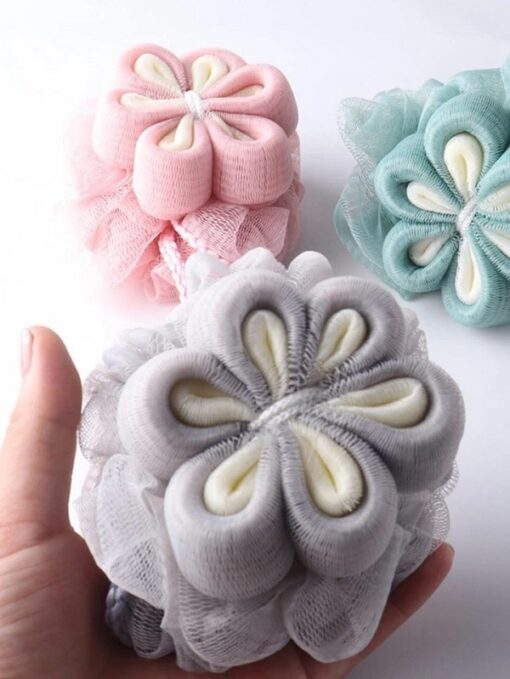 Flower Design shower loofa is presented in 3 different colors.