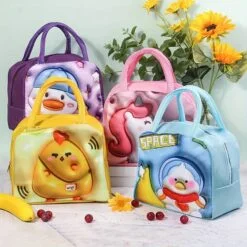 Thermal insulation lunch bag is presented in yellow, blue, purple, and pink color.